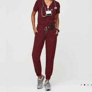 FIGS Yowah Classic Jogger Scrub Pants Burgundy Small